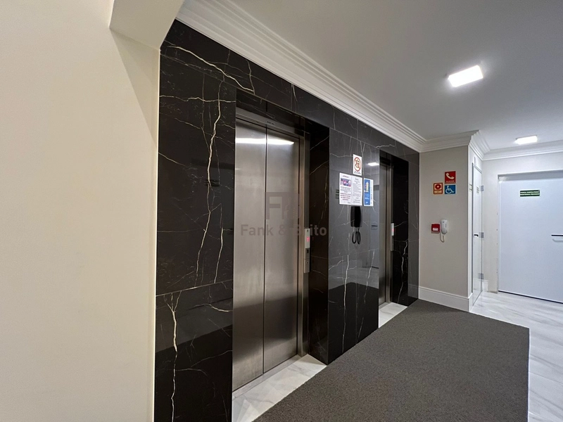 VENDE APARTAMENTO DUAS QUADRAS DO MAR AOS PÉS DA AVENIDA UBIRAJARA: 2ª foto da galeria de imagens do imóvel