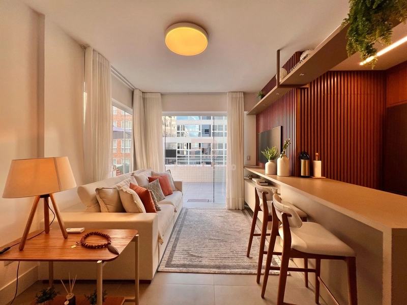 Mobiliado e decorado com terraço.: 3ª foto da galeria de imagens do imóvel