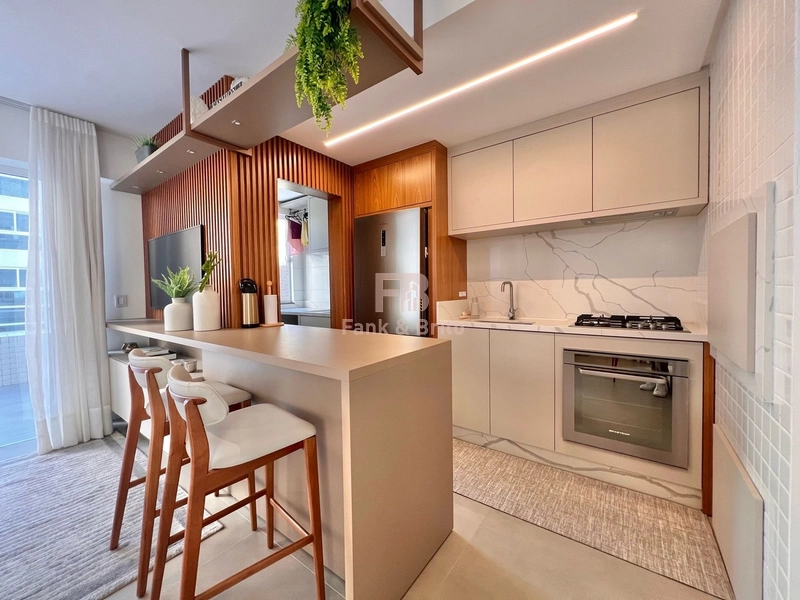 Mobiliado e decorado com terraço.: 2ª foto da galeria de imagens do imóvel
