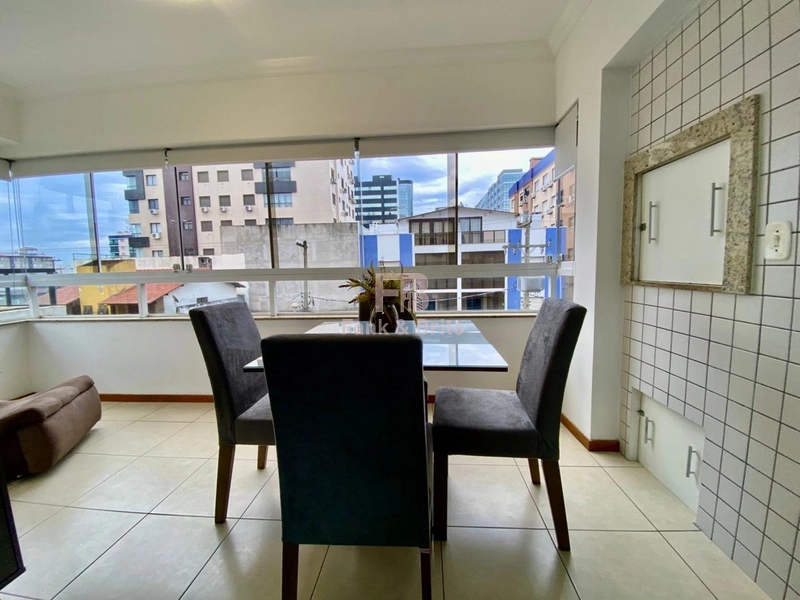 SACADÃO DE FRENTE: 4ª foto da galeria de imagens do imóvel