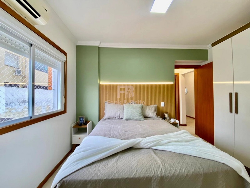 SACADÃO DE FRENTE: 16ª foto da galeria de imagens do imóvel