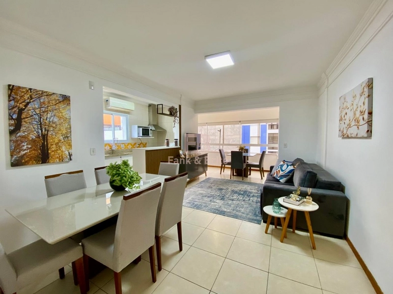 SACADÃO DE FRENTE: 9ª foto da galeria de imagens do imóvel