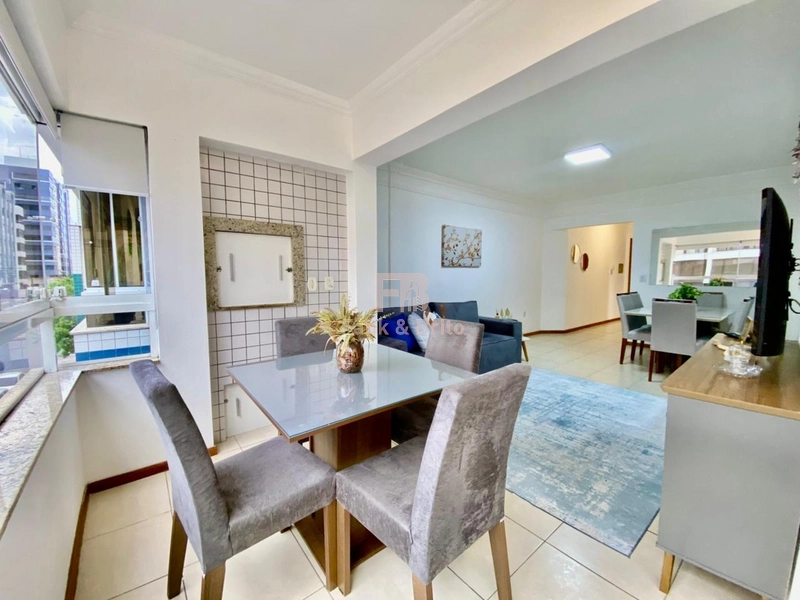 SACADÃO DE FRENTE: 2ª foto da galeria de imagens do imóvel