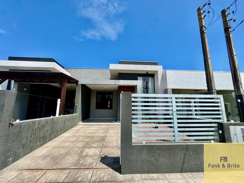  CASA À VENDA – ÓTIMA LOCALIZAÇÃO E EXCELENTE ORIENTAÇÃO SOLAR: 2ª foto da galeria de imagens do imóvel