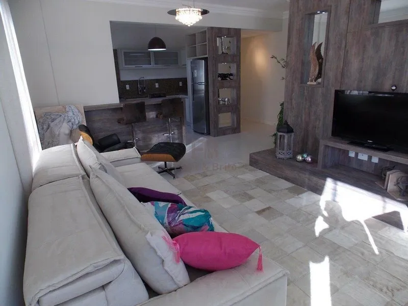 FRENTE PARA PRAÇA ARBORIZADA, FINAMENTE DECORADO!: 9ª foto da galeria de imagens do imóvel