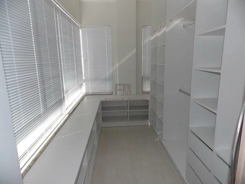 FRENTE PARA PRAÇA ARBORIZADA, FINAMENTE DECORADO!: 14ª foto da galeria de imagens do imóvel