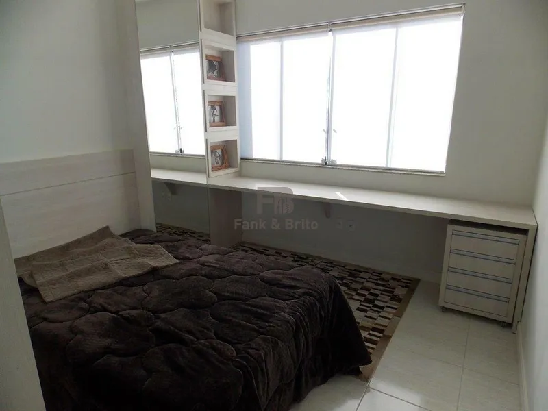 FRENTE PARA PRAÇA ARBORIZADA, FINAMENTE DECORADO!: 12ª foto da galeria de imagens do imóvel