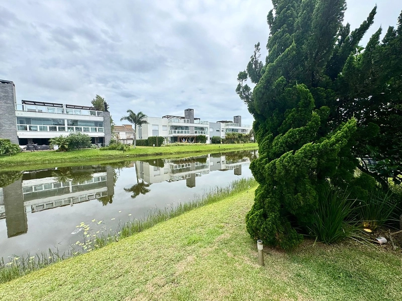 GIARDINO BEIRA LAGO NO CONDOMÍNIO ROSSI: 32ª foto da galeria de imagens do imóvel