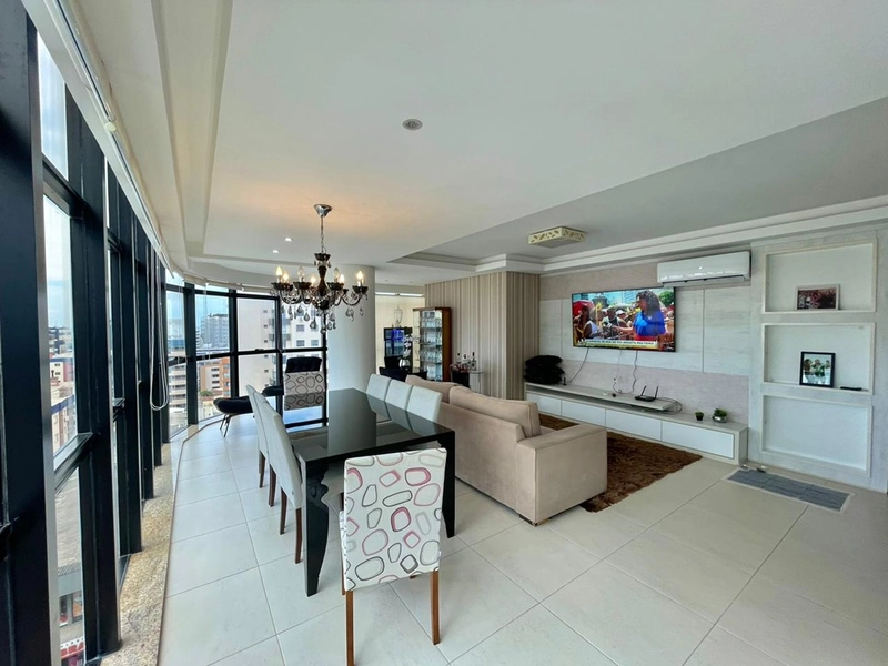 RARIDADE- AMPLO APARTEMENTO DE 3 DORMITÓRIOS.: 5ª foto da galeria de imagens do imóvel