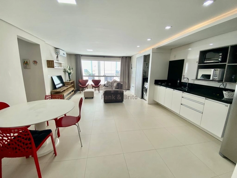 UMA QUADRA DO MAR APARTAMENTO A VENDA: 1ª foto da galeria de imagens do imóvel