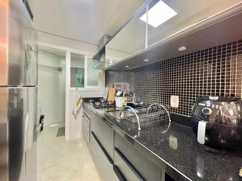 NO BAIRRO MAIS DESEJADO DA PRAIA A POUCOS PASSOS DO MAR!: 11ª foto da galeria de imagens do imóvel