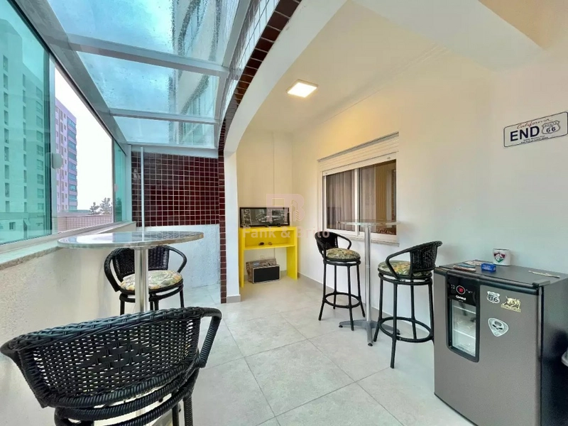 NO BAIRRO MAIS DESEJADO DA PRAIA A POUCOS PASSOS DO MAR!: 4ª foto da galeria de imagens do imóvel