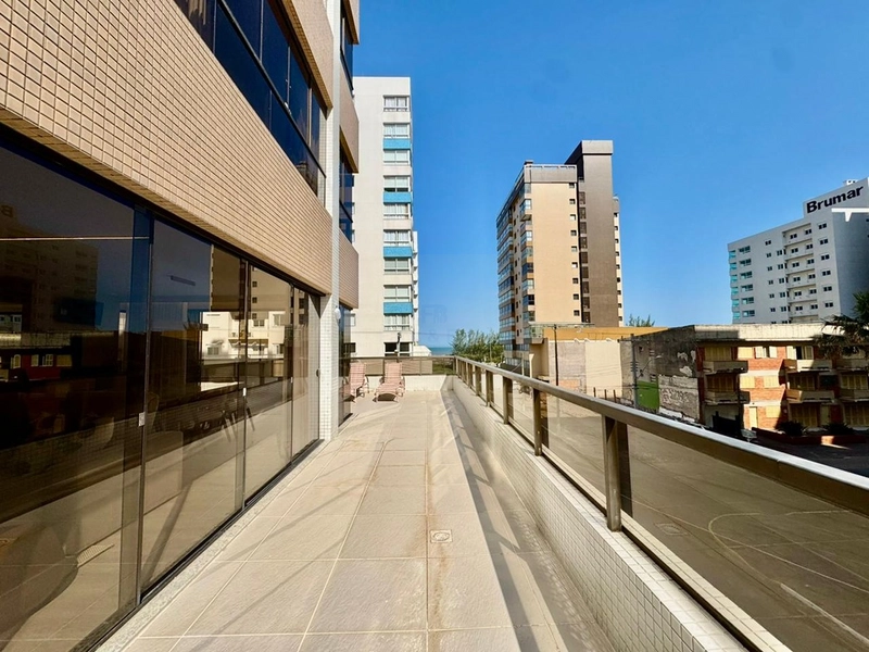 APARTAMENTO FINAMENTE MOBILIADO, DECORADO E COM UM TERRAÇO INCRÍVEL! : 17ª foto da galeria de imagens do imóvel