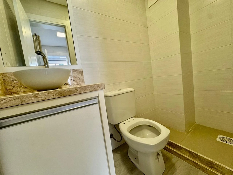 APARTAMENTO FINAMENTE MOBILIADO, DECORADO E COM UM TERRAÇO INCRÍVEL! : 25ª foto da galeria de imagens do imóvel