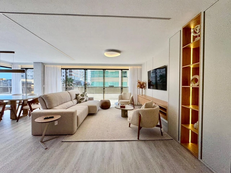 APARTAMENTO FINAMENTE MOBILIADO, DECORADO E COM UM TERRAÇO INCRÍVEL! : 1ª foto da galeria de imagens do imóvel