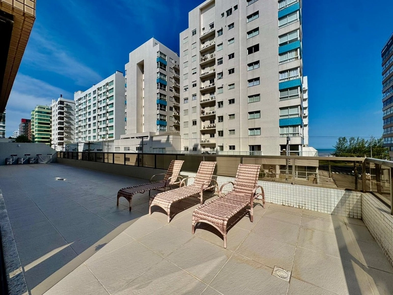 APARTAMENTO FINAMENTE MOBILIADO, DECORADO E COM UM TERRAÇO INCRÍVEL! : 16ª foto da galeria de imagens do imóvel