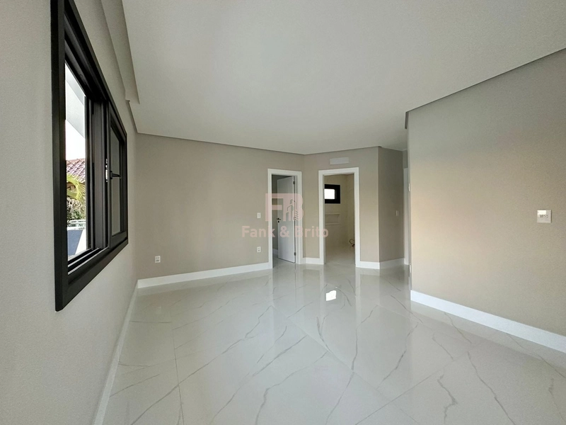 MANSÃO NEOCLÁSSICA  À VENDA EM XANGRI-LA RS: 46ª foto da galeria de imagens do imóvel