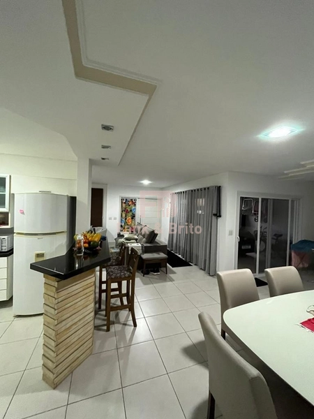 CASA TÉRREA, CONDADO DE CAPÃO, MOBILIADA.: 10ª foto da galeria de imagens do imóvel