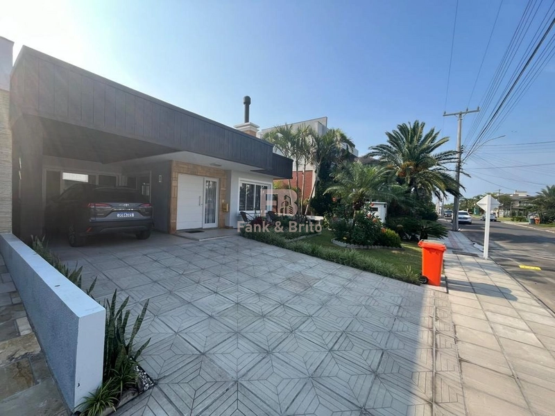 CASA TÉRREA, CONDADO DE CAPÃO, MOBILIADA.: 4ª foto da galeria de imagens do imóvel