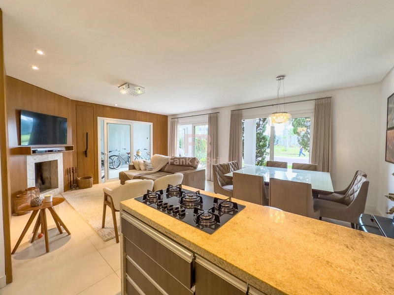 Linda casa em condomínio fechado.: 15ª foto da galeria de imagens do imóvel