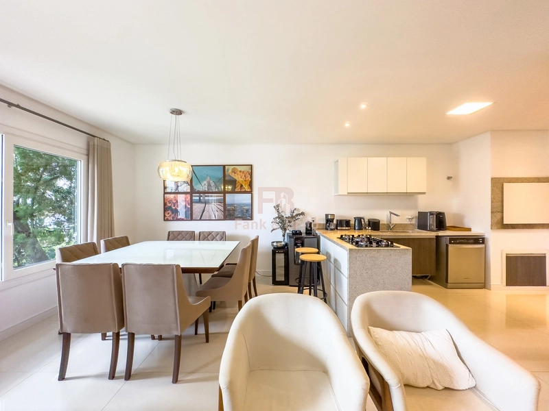 Linda casa em condomínio fechado.: 5ª foto da galeria de imagens do imóvel