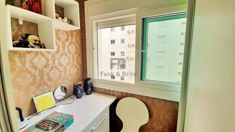 VENDO APARTAMENTO UMA QUADRA DO MAR NO BAIRRO NAVEGANTES!: 3ª foto da galeria de imagens do imóvel