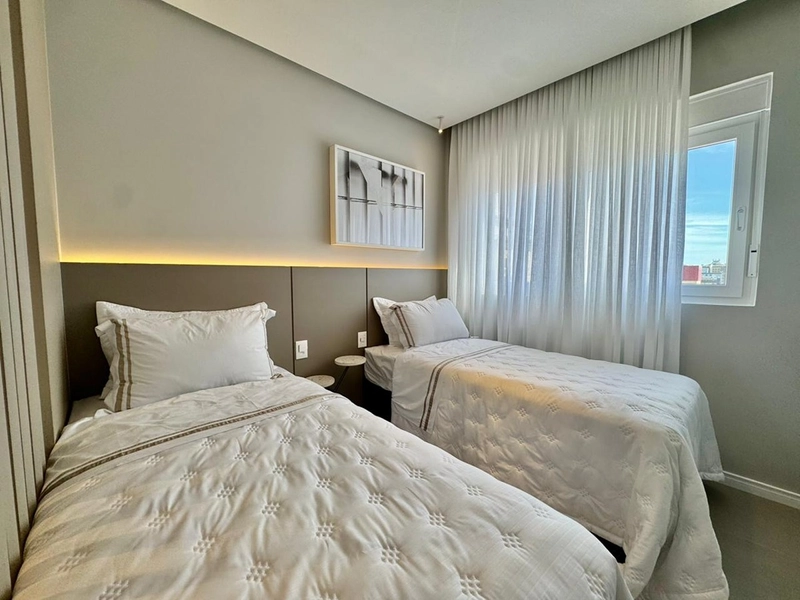 APARTAMENTO AO LADO DA PRAÇA FLAVIO BOIANOVSKI, DUAS QUADRAS DO MAR!: 20ª foto da galeria de imagens do imóvel