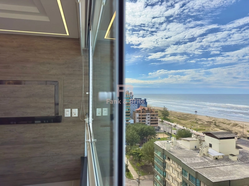 Junto a praça Luiz Bassani, pertinho do mar.: 7ª foto da galeria de imagens do imóvel