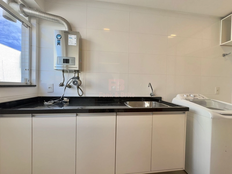 Junto a praça Luiz Bassani, pertinho do mar.: 17ª foto da galeria de imagens do imóvel