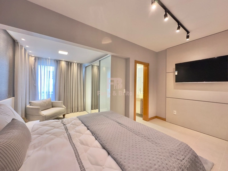 Junto a praça Luiz Bassani, pertinho do mar.: 22ª foto da galeria de imagens do imóvel