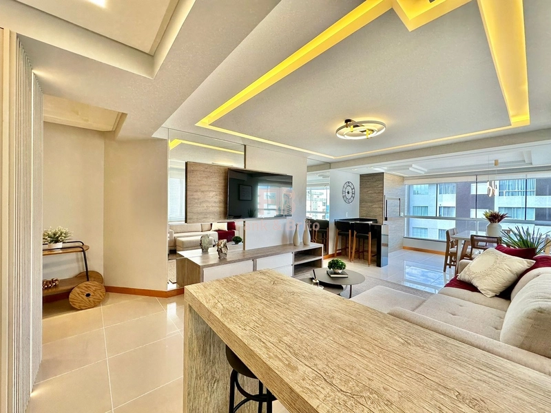 Junto a praça Luiz Bassani, pertinho do mar.: 3ª foto da galeria de imagens do imóvel