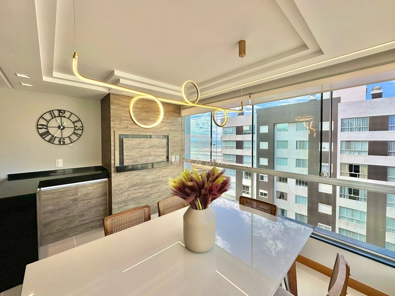 Junto a praça Luiz Bassani, pertinho do mar.: 9ª foto da galeria de imagens do imóvel