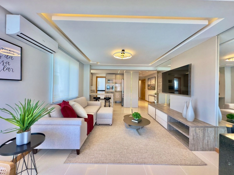 Junto a praça Luiz Bassani, pertinho do mar.: 1ª foto da galeria de imagens do imóvel