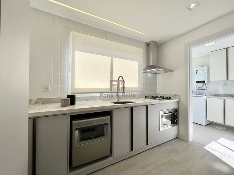 VENDE APARTAMENTO FINAMENTE MOBILIADO E DECORADO A DUAS QUADRAS DO MAR: 12ª foto da galeria de imagens do imóvel