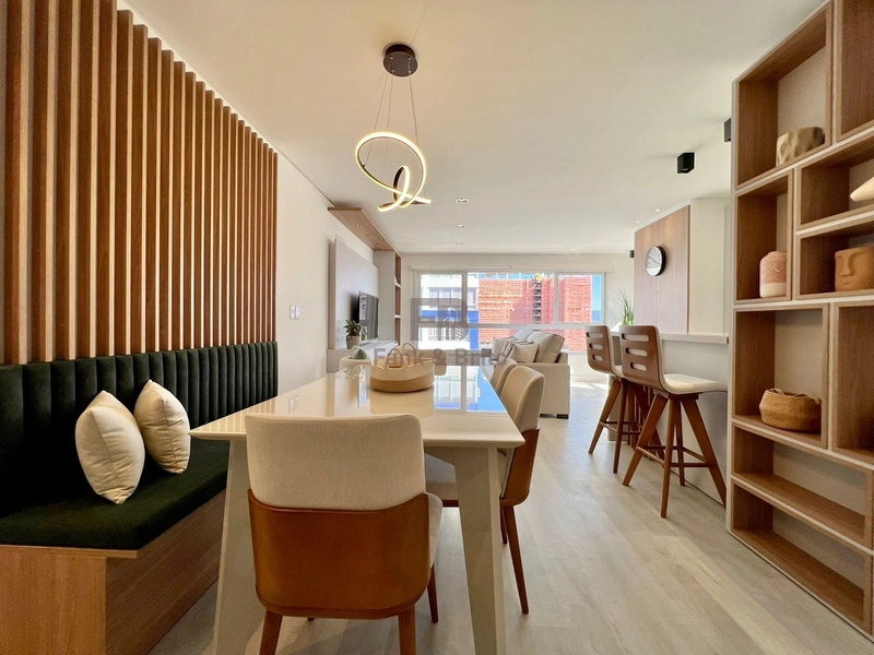 VENDE APARTAMENTO FINAMENTE MOBILIADO E DECORADO A DUAS QUADRAS DO MAR: 27ª foto da galeria de imagens do imóvel