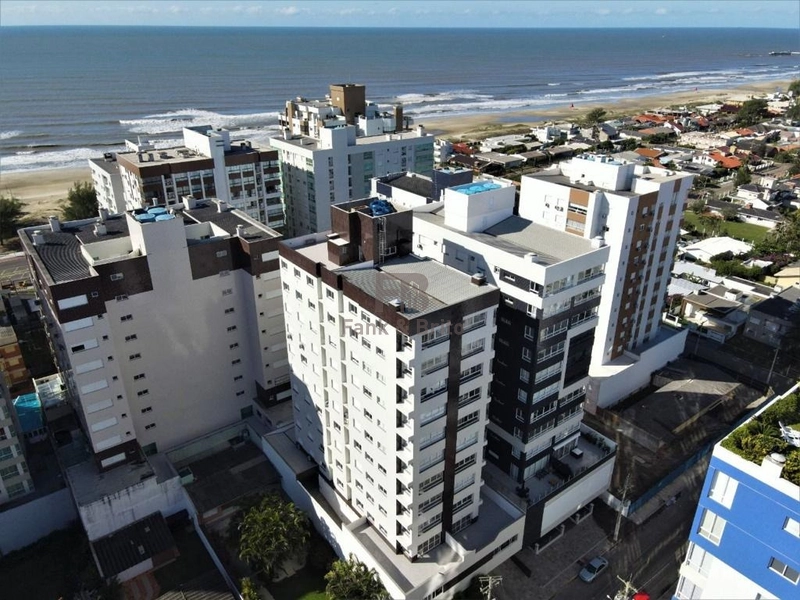 VENDE APARTAMENTO FINAMENTE MOBILIADO E DECORADO A DUAS QUADRAS DO MAR: 4ª foto da galeria de imagens do imóvel