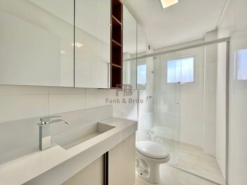 VENDE APARTAMENTO FINAMENTE MOBILIADO E DECORADO A DUAS QUADRAS DO MAR: 26ª foto da galeria de imagens do imóvel