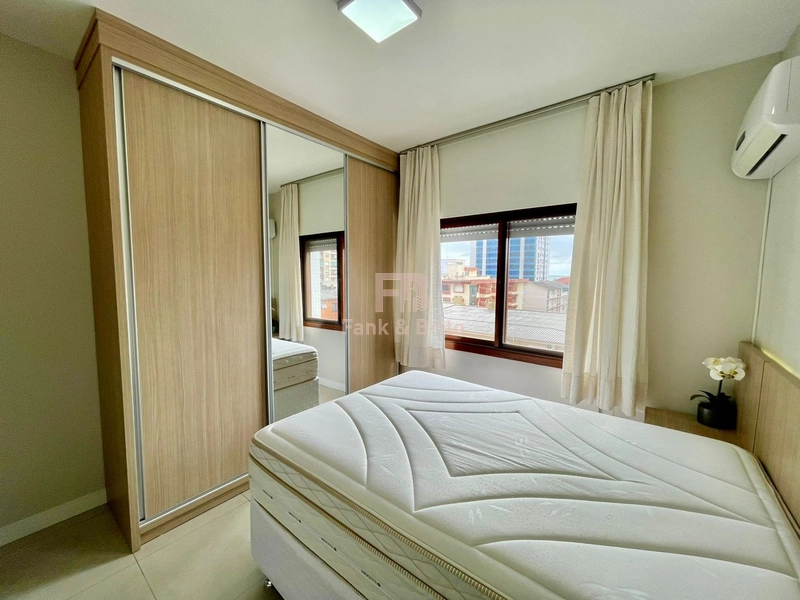 UM DORMITÓRIO COM VISTA MAR: 8ª foto da galeria de imagens do imóvel