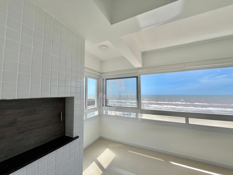 NUNCA HABITADO COM VISTA MAR: 2ª foto da galeria de imagens do imóvel