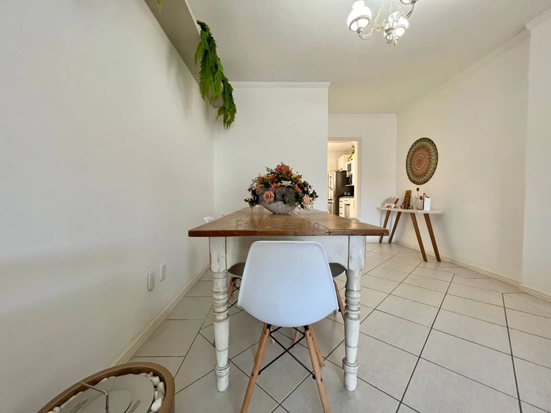 VENDO APARTAMENTO AMPLO, NA AV. UBIRAJARA, VISTA DEFINIDA PRAIA E MAR: 4ª foto da galeria de imagens do imóvel