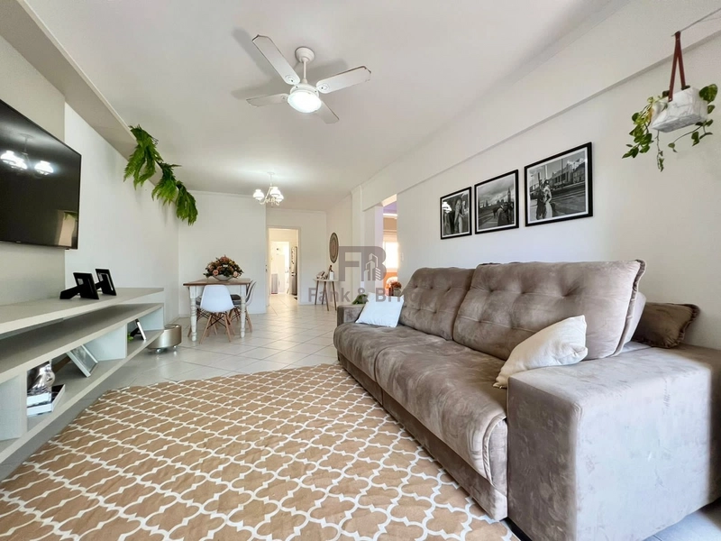 VENDO APARTAMENTO AMPLO, NA AV. UBIRAJARA, VISTA DEFINIDA PRAIA E MAR: 5ª foto da galeria de imagens do imóvel