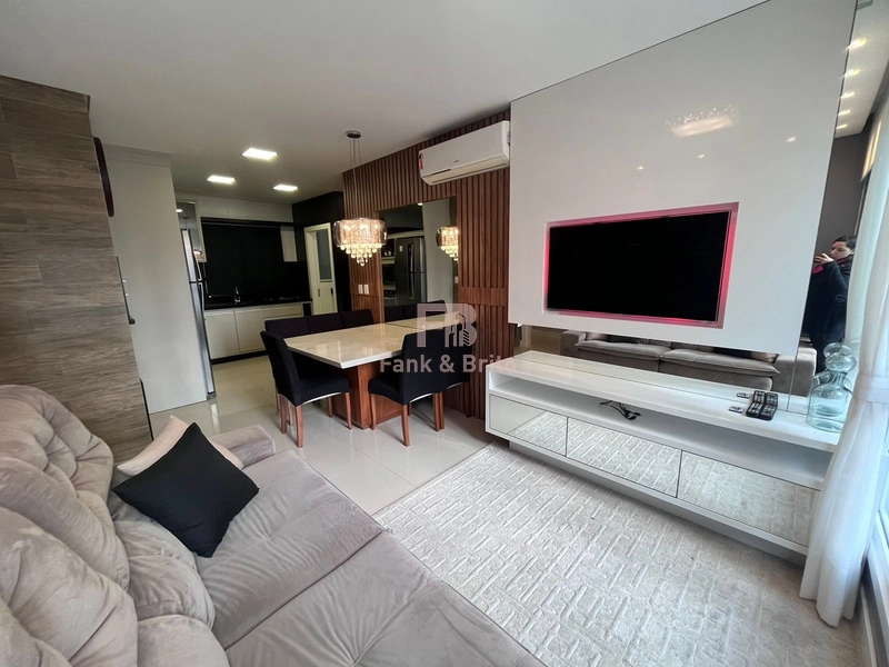 Apartamento 2  dormitórios mobiliado, praça Tiaraju!: 3ª foto da galeria de imagens do imóvel