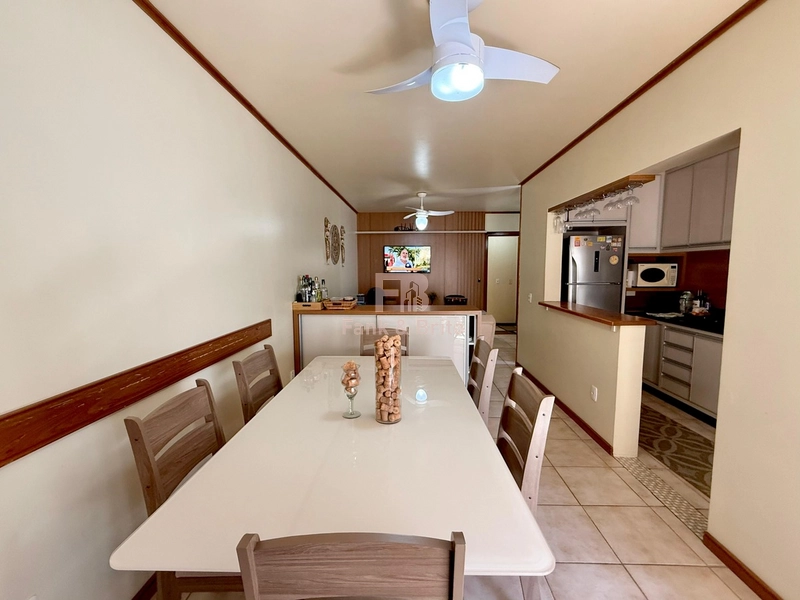 Apartamento à poucos metros da praça e mar!: 4ª foto da galeria de imagens do imóvel