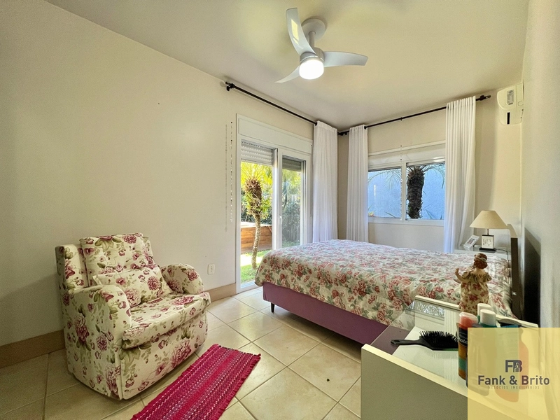 SOBRADO COM SALÃO DE FESTAS.: 25ª foto da galeria de imagens do imóvel