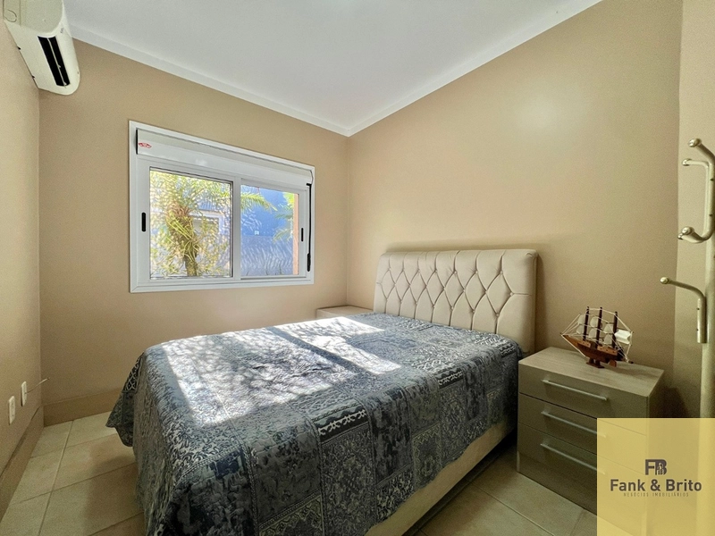 SOBRADO COM SALÃO DE FESTAS.: 12ª foto da galeria de imagens do imóvel