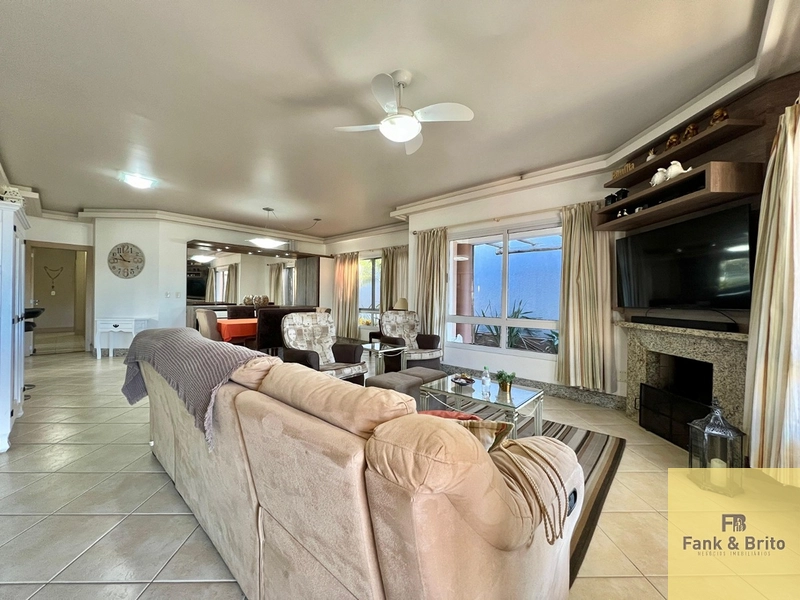 SOBRADO COM SALÃO DE FESTAS.: 3ª foto da galeria de imagens do imóvel