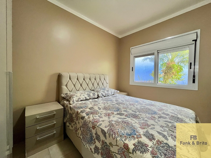 SOBRADO COM SALÃO DE FESTAS.: 14ª foto da galeria de imagens do imóvel