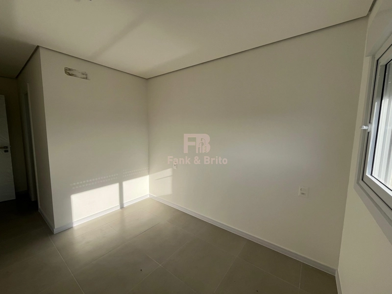 Dois dormitórios com vista para serra.: 21ª foto da galeria de imagens do imóvel