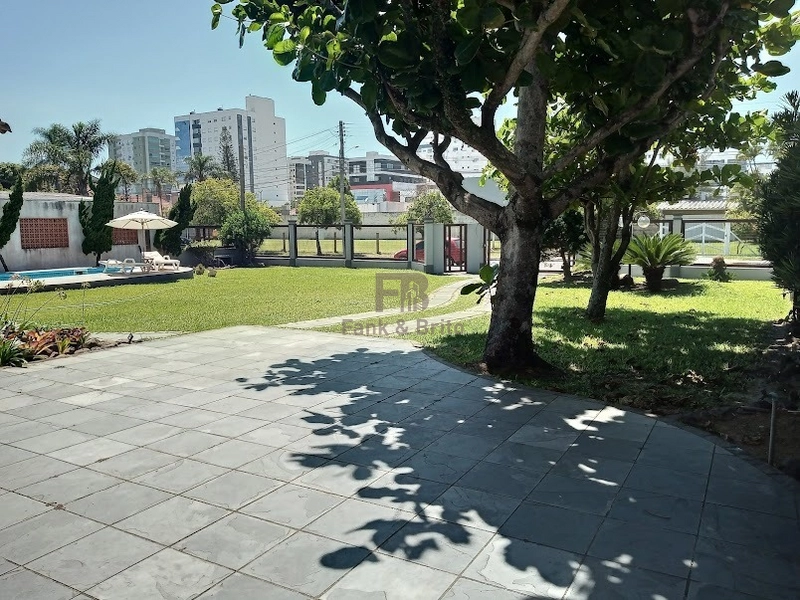 SOBRADO COM PISCINA NA ZONA NOVA: 18ª foto da galeria de imagens do imóvel