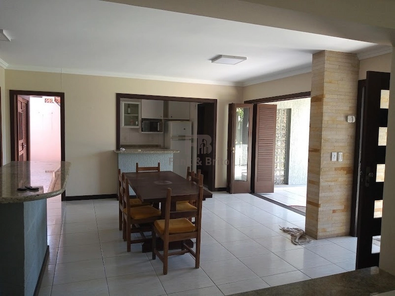 SOBRADO COM PISCINA NA ZONA NOVA: 19ª foto da galeria de imagens do imóvel